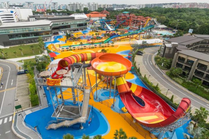 The best waterparks in Singapore - Family Travel