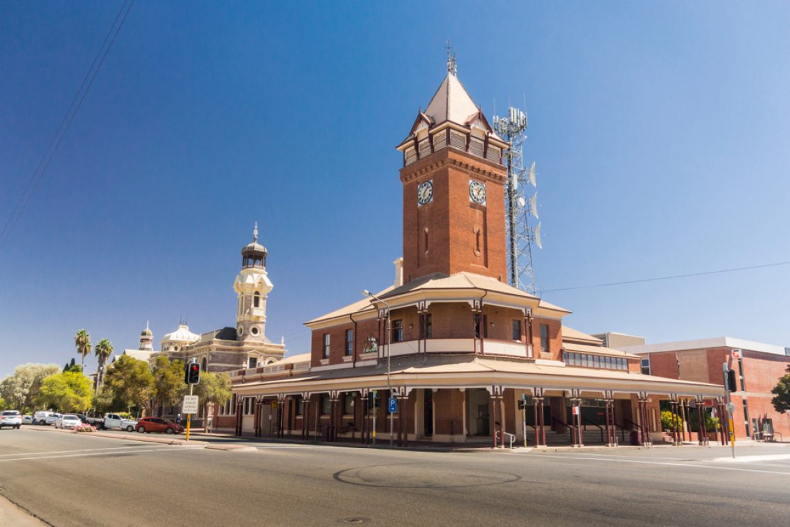 travel to broken hill