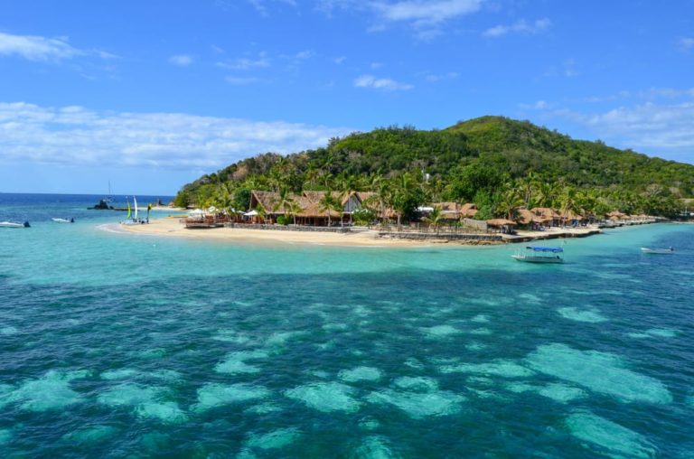 Fiji or Vanuatu? What's best for your family - Family Travel